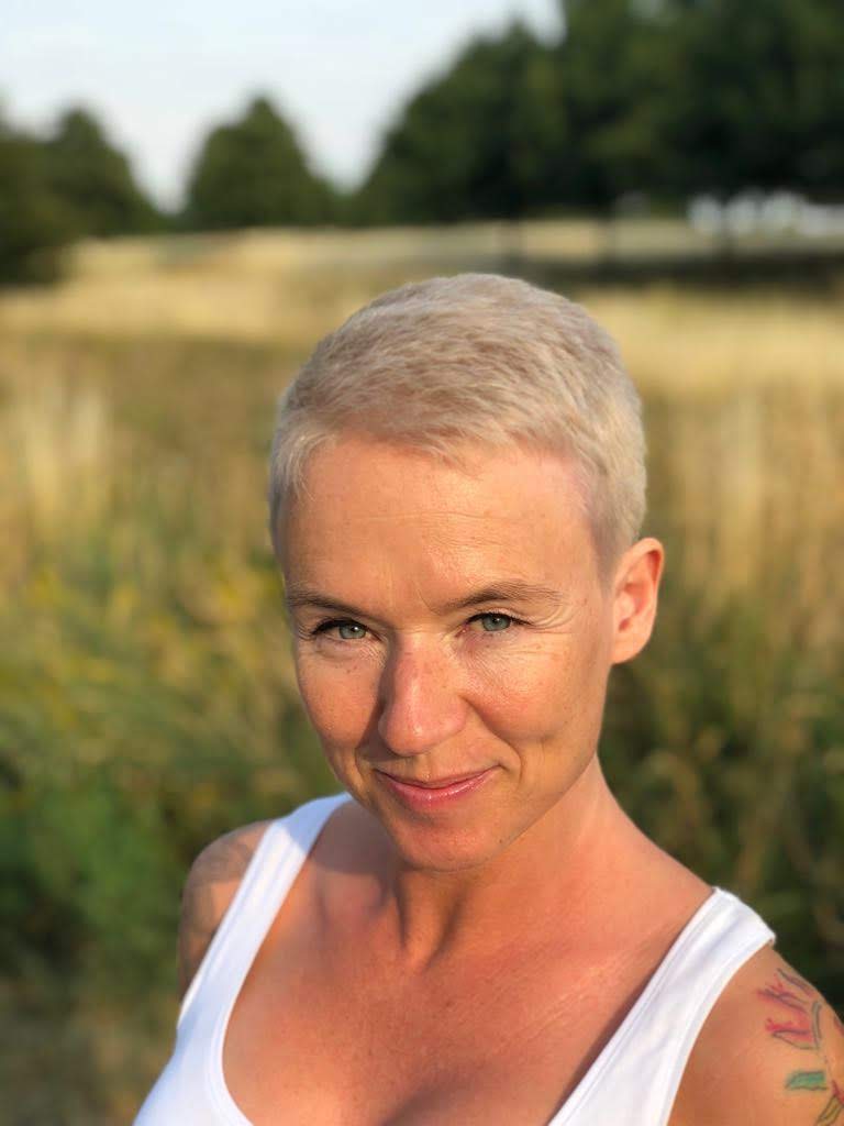 Portrait Jenny Schulz Heilpraktikerin 07-2018 Portrait Jenny Schulz Heilpraktikerin 07-2018